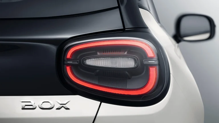 Dongfeng box EV taillight דונגפנג בוקס תאורה פנס אחורי